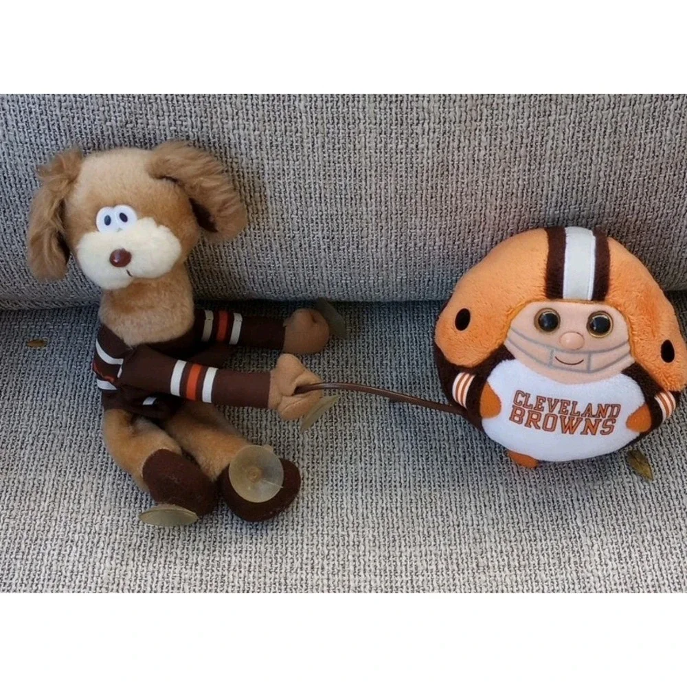 Vintage Cleveland Browns Plush Lot Of 2 Dog Suction Cup Dawg Puffkin Player‎